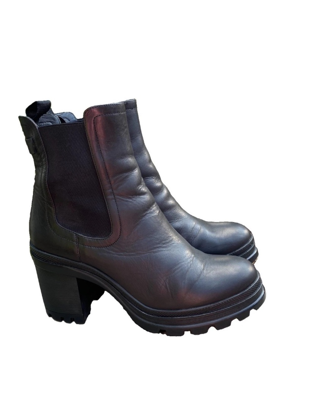 Veronica Beard Winnie Leather Boots